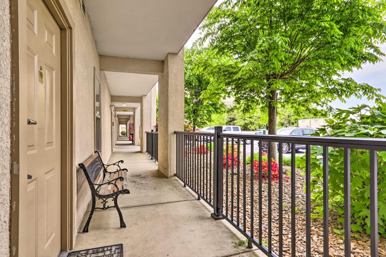 Downtown Pigeon Forge Condo With Pool Access! Kültér fotó